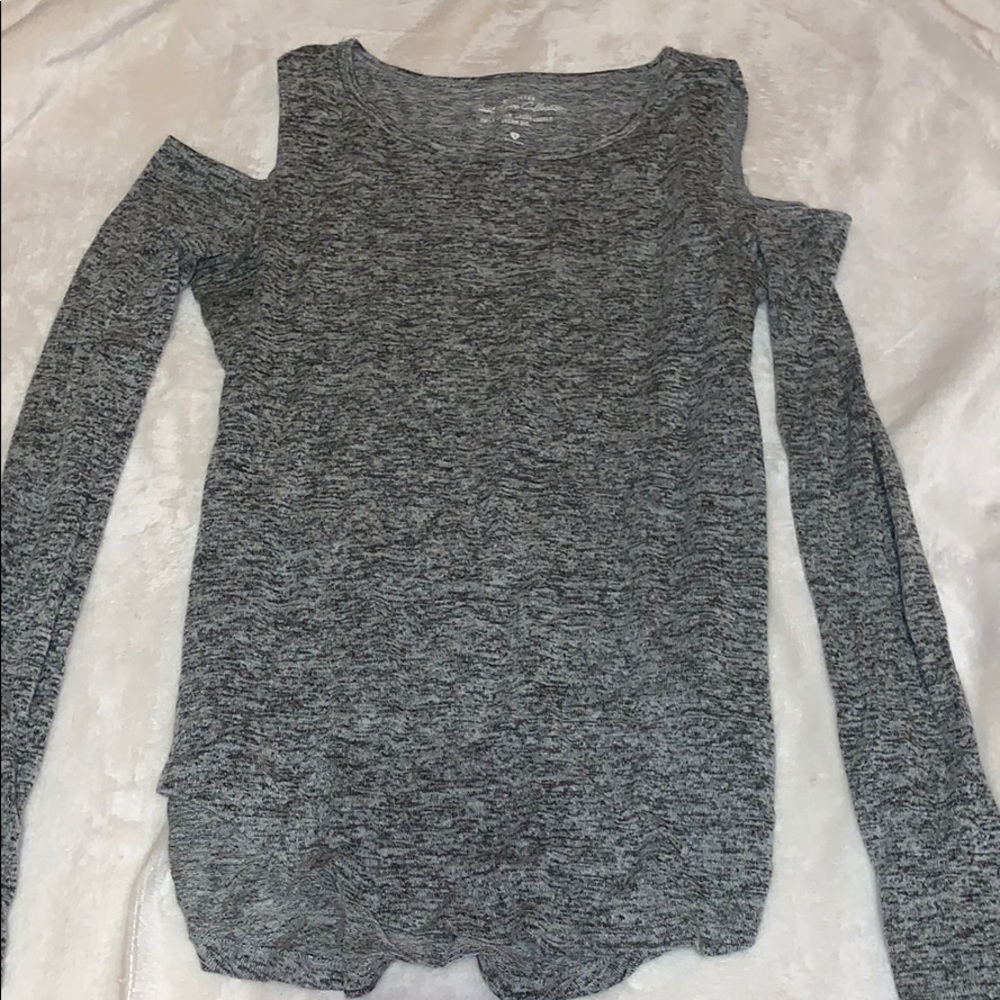 Off the shoulder Hollister Top